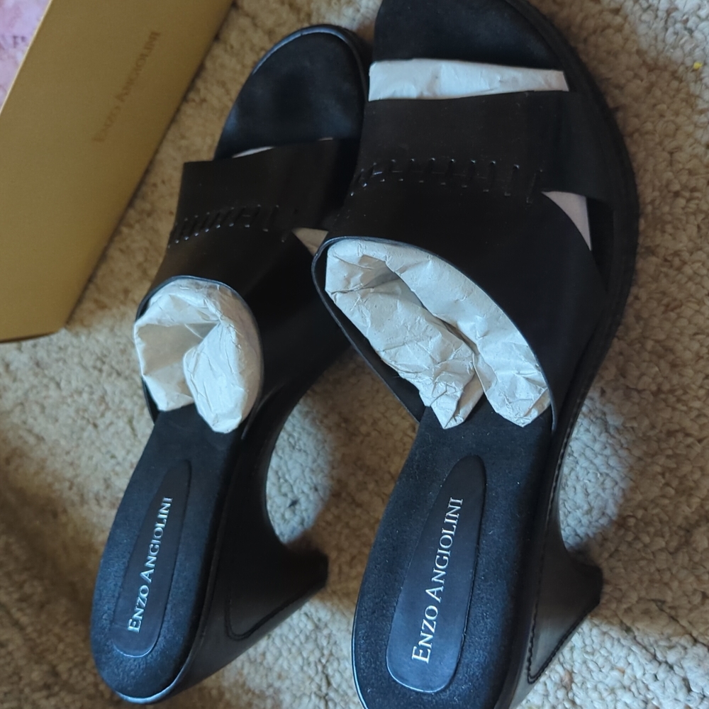 Enzo Angioloni Black Heel Sandles